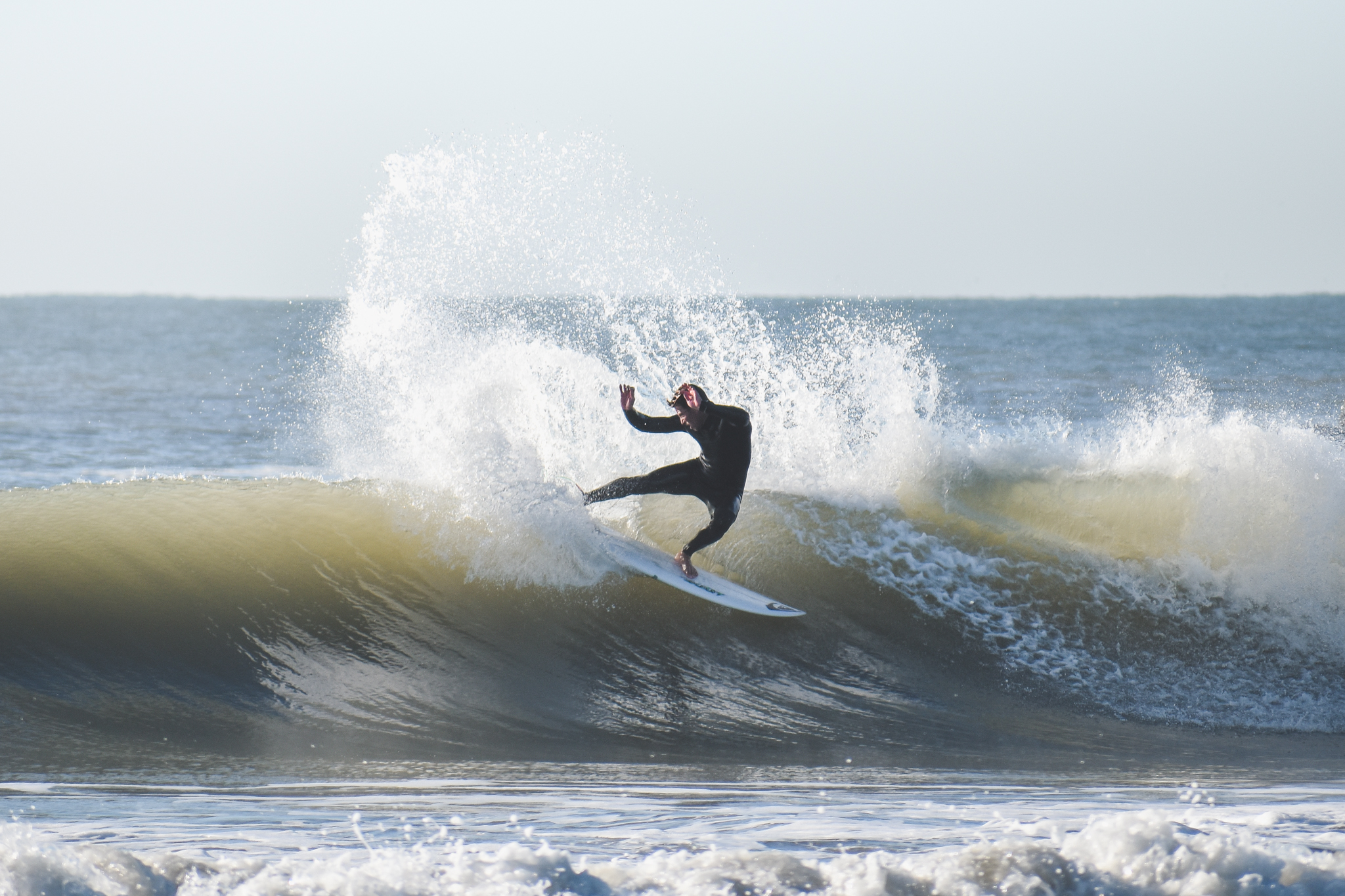 MAXI SIRI: CREANDO NUEVOS SURFISTAS