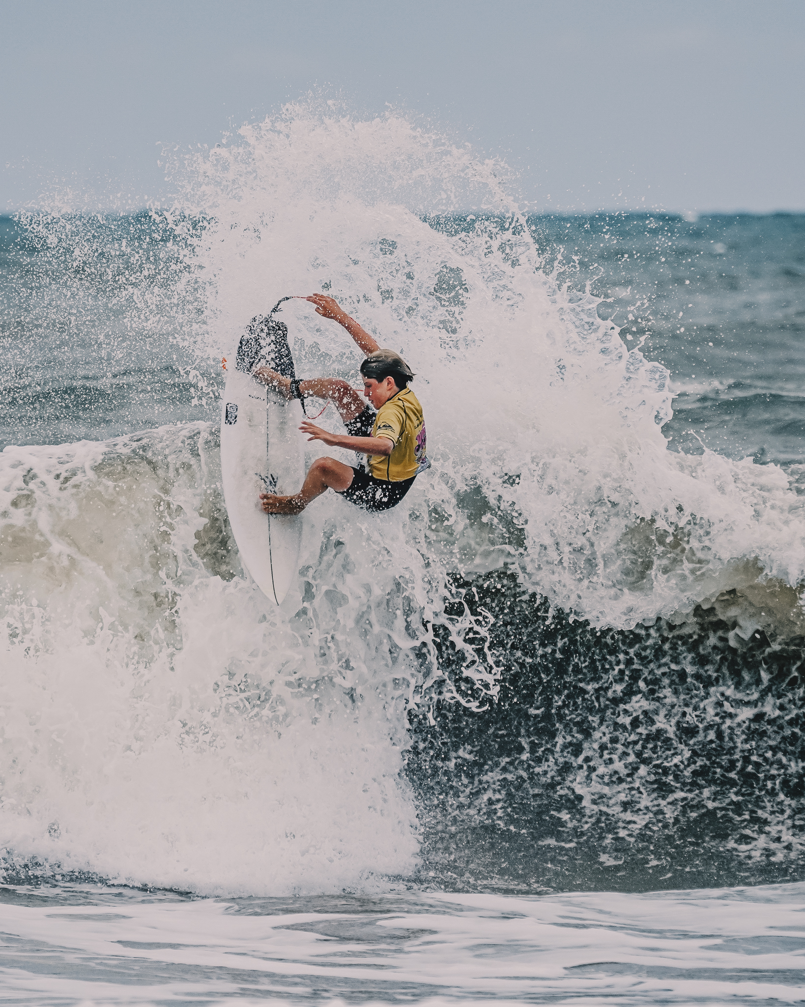 DOS DÍAS DE SURFING, COMPETENCIA Y DIVERSIÓN